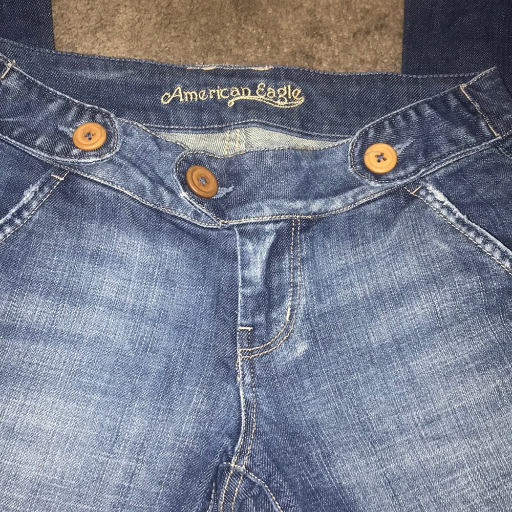 American eagle size 2 bootcut jeans